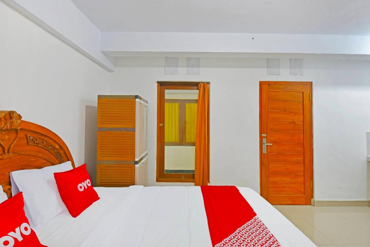 Oyo 90967 Soka Asri Guest House Darmasaba エクステリア 写真